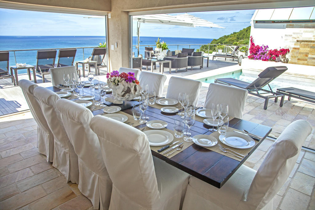 Ceblue Villas The Valley Room photo