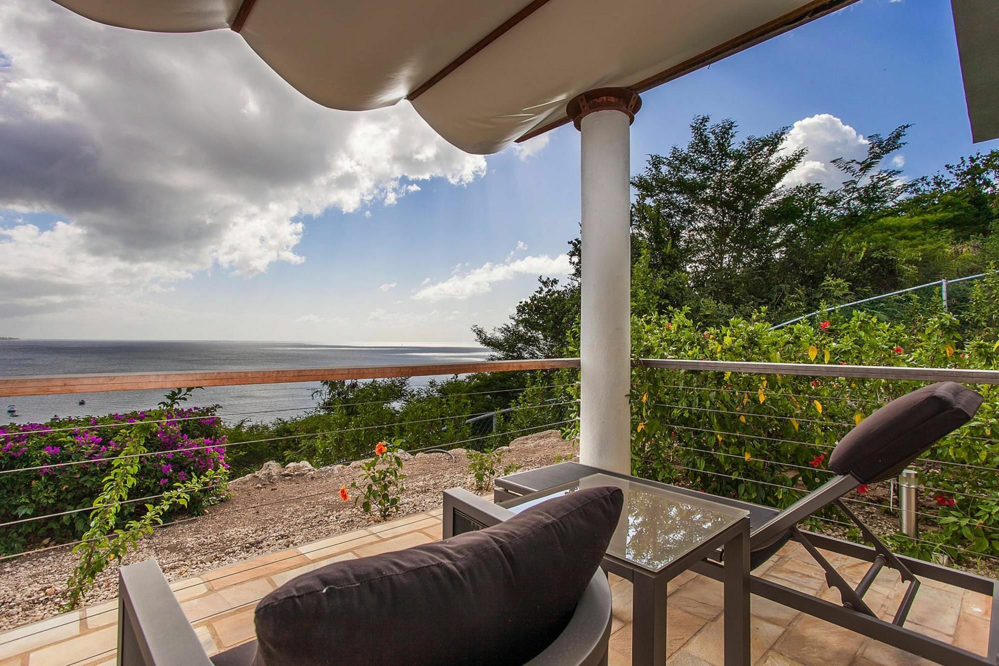 Ceblue Villas The Valley Exterior photo