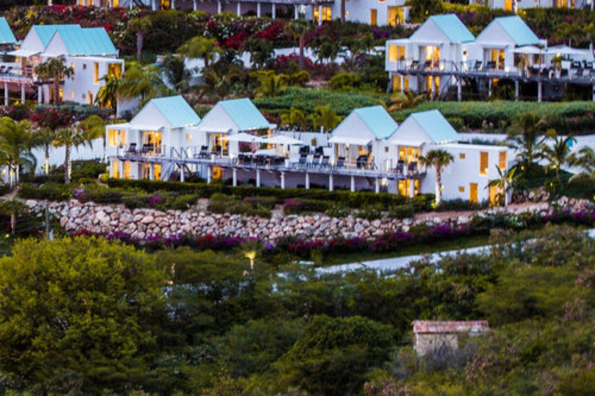 Ceblue Villas The Valley Exterior photo